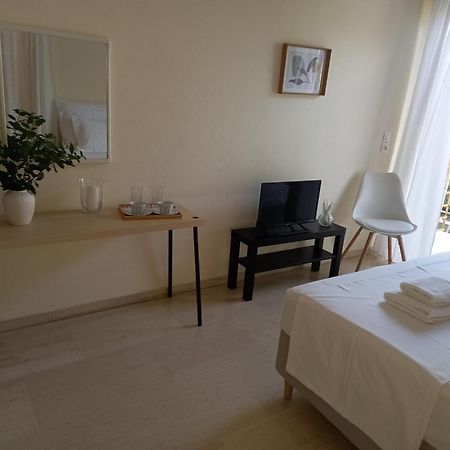Ναrika Hotel Kamena Vourla Luaran gambar